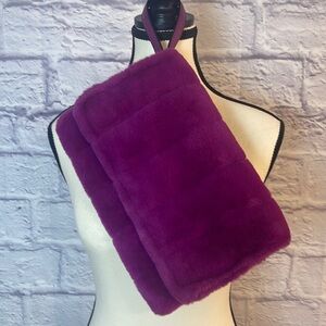 NWOT A New Day Clutch Bag Fuchsia Rose Wrist strap snap closure Faux Fur